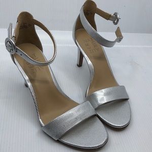 Silver Naturalizer Kinsley dress sandals size 5 never worn